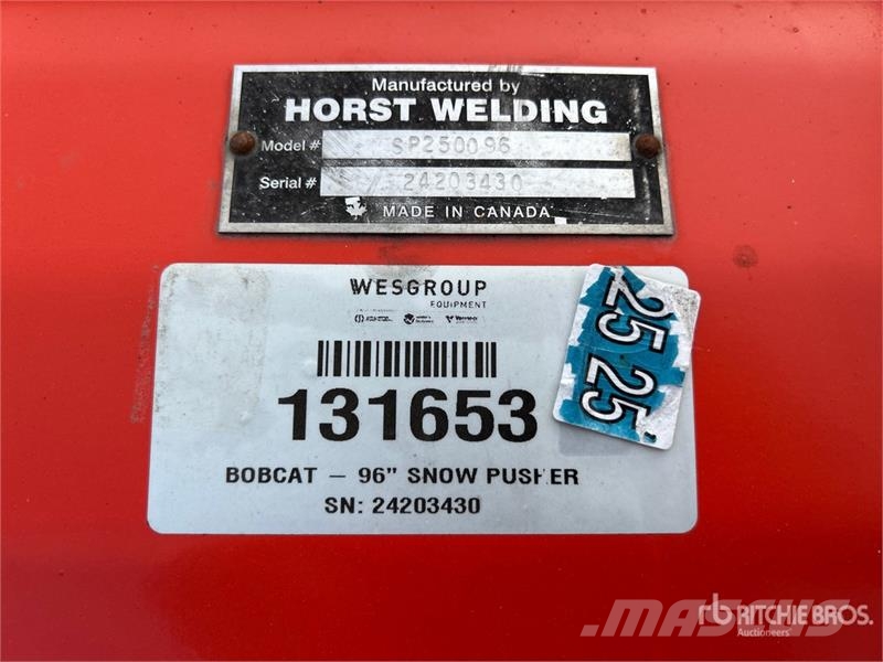 Horst Welding SP2500S96 96 in Skid Steer Snow Pusher (Unused) Snežne daske i plugovi
