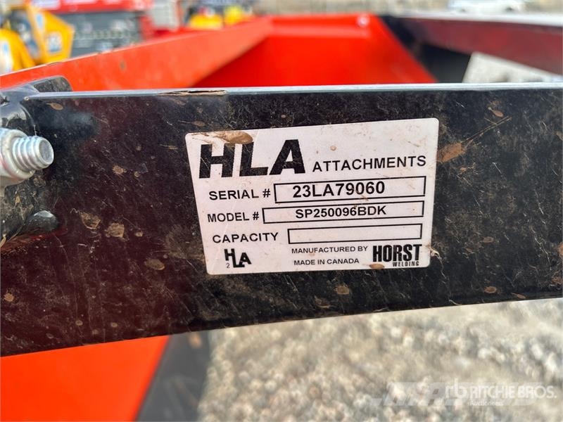 Horst Welding SP2500S96 96 in Skid Steer Snow Pusher (Unused) Snežne daske i plugovi