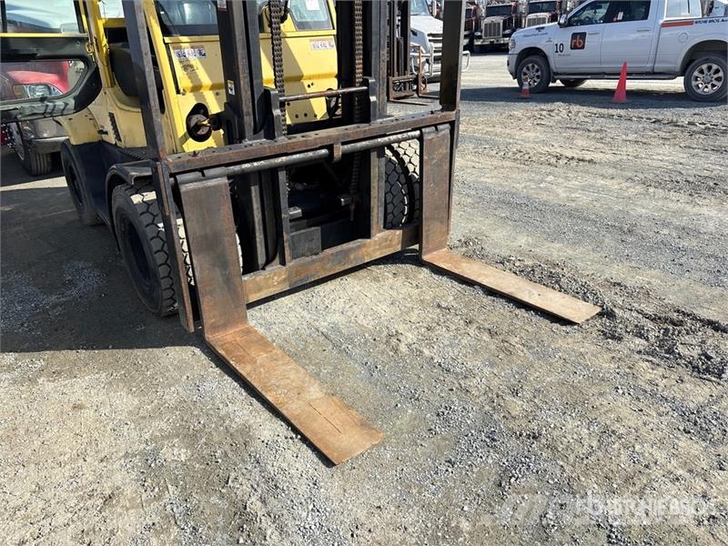 Hyster 13700 lb Pneumatic Tire Forklift Другие складские механизмы