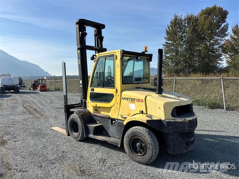 Hyster 13700 lb Pneumatic Tire Forklift Другие складские механизмы