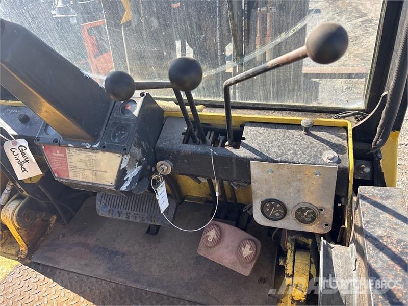 Hyster 7700 lb Pneumatic Tire Forklift Інше
