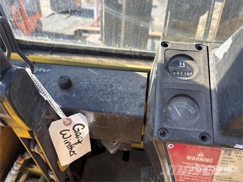 Hyster 7700 lb Pneumatic Tire Forklift Інше