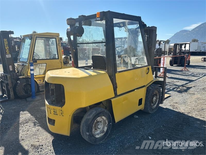 Hyster 7700 lb Pneumatic Tire Forklift Інше