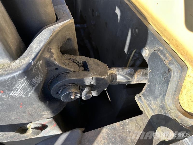 Hyster H100 10000 lb Cushion Tire Forklift Інше