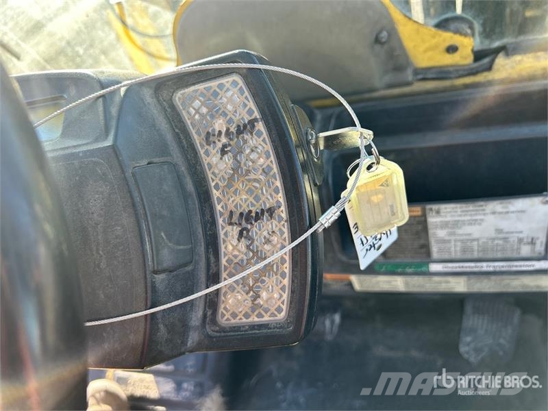 Hyster H100 10000 lb Cushion Tire Forklift Інше