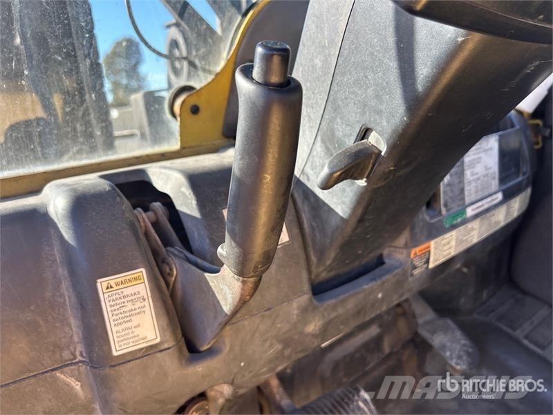 Hyster H100 10000 lb Cushion Tire Forklift Інше