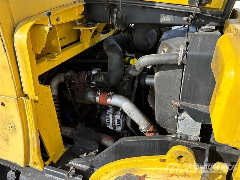 Hyster H155FT 13700 lb Pneumatic Tire Forklift Andere Gabelstapler