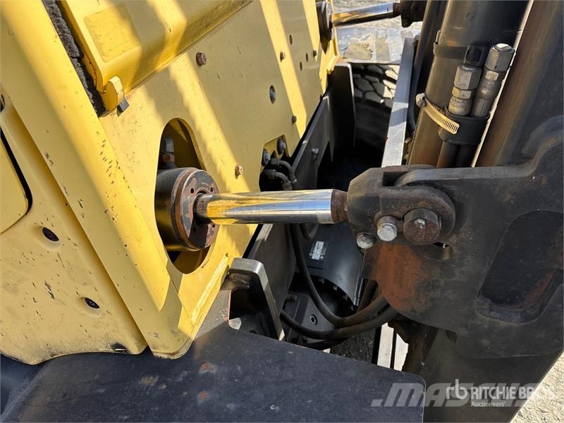 Hyster H155FT 13700 lb Pneumatic Tire Forklift Andere Gabelstapler