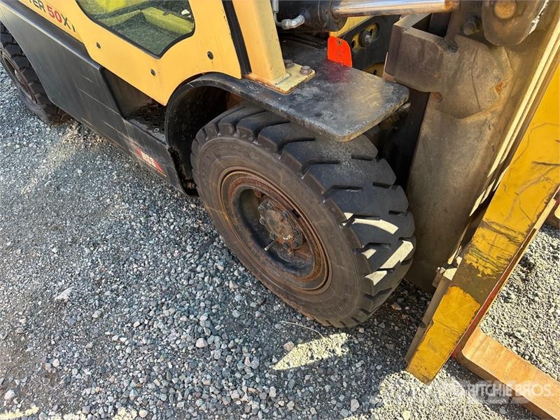 Hyster H50XT 4800 lb Pneumatic Tire Forklift Targoncák-Egyéb