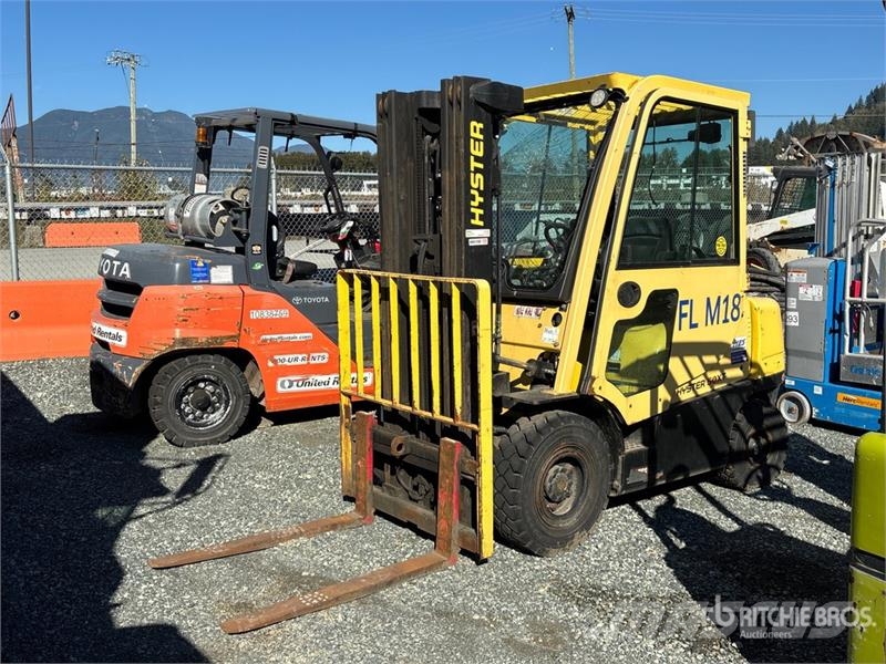 Hyster H50XT 4800 lb Pneumatic Tire Forklift Targoncák-Egyéb