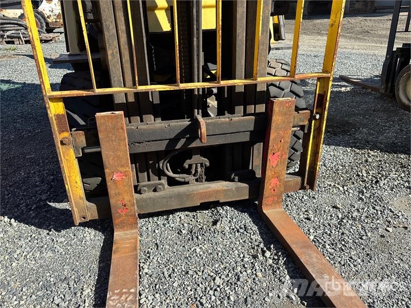 Hyster H50XT 4800 lb Pneumatic Tire Forklift Targoncák-Egyéb