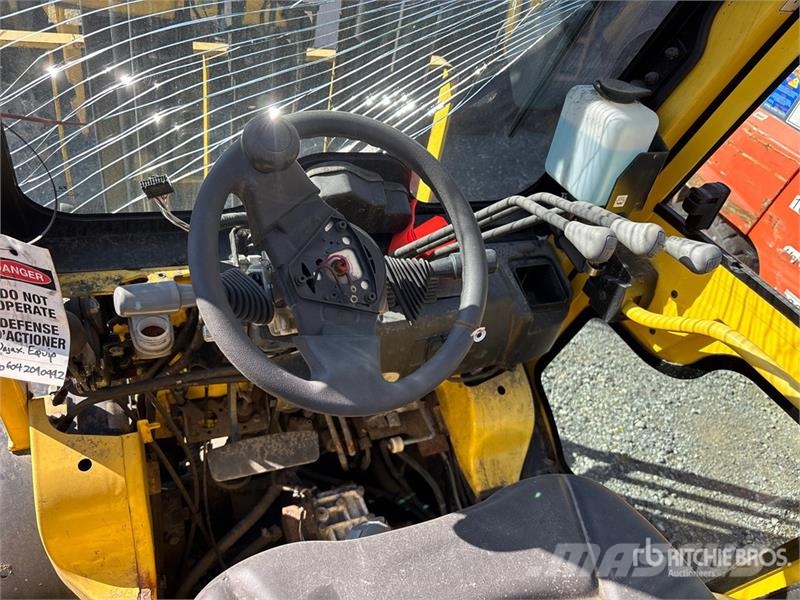 Hyster H50XT 4800 lb Pneumatic Tire Forklift Targoncák-Egyéb