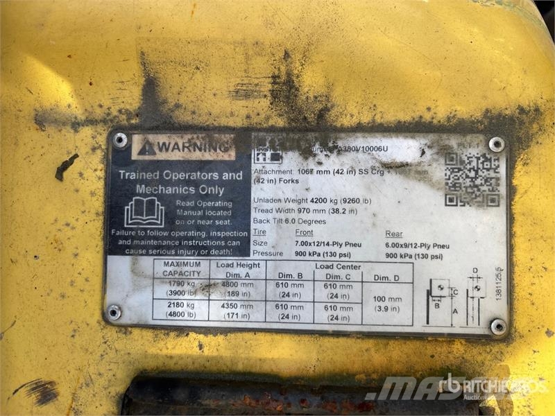 Hyster H50XT 4800 lb Pneumatic Tire Forklift Targoncák-Egyéb