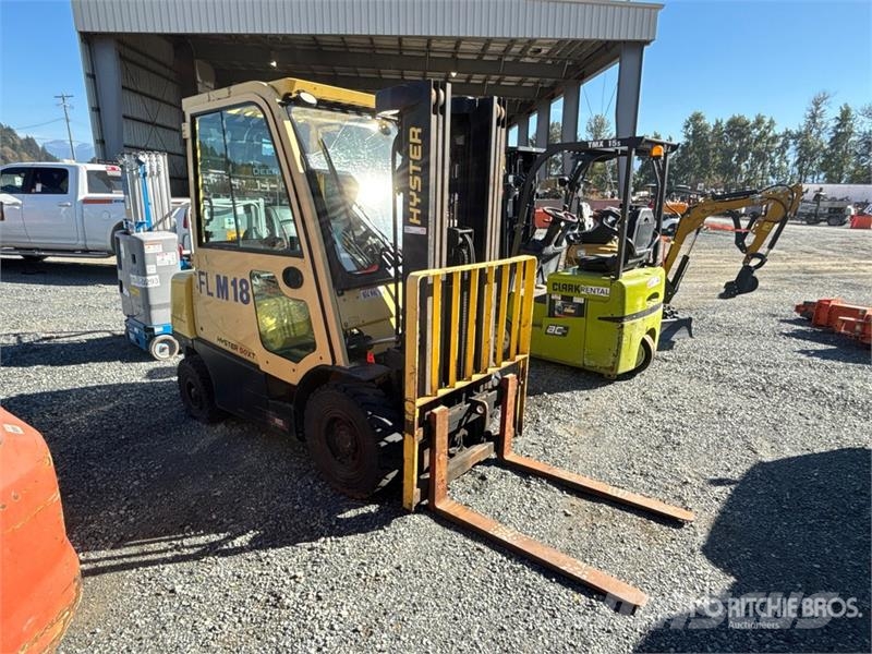 Hyster H50XT 4800 lb Pneumatic Tire Forklift Targoncák-Egyéb