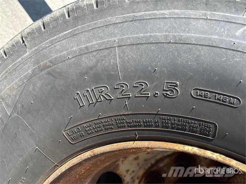 Hyundai 40 ft Tri/A Container Trailer Remolques portacontenedores