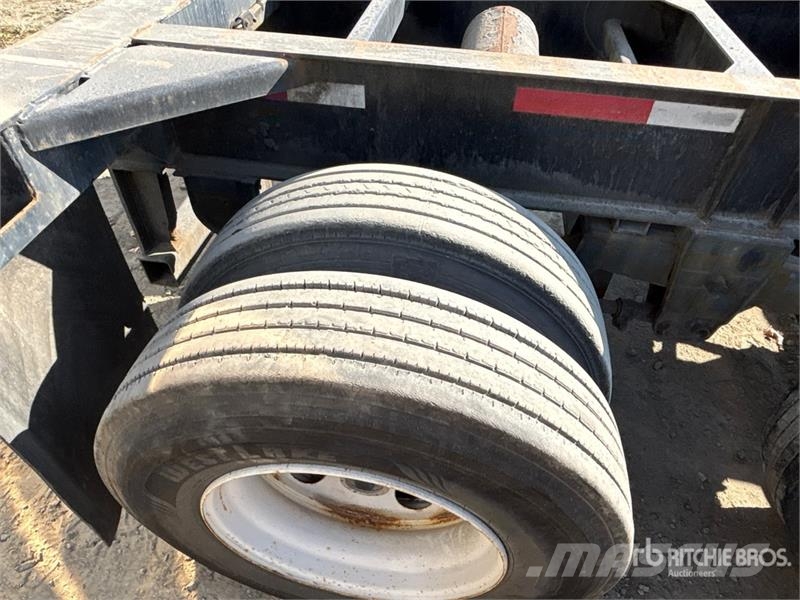 Hyundai CGN403-506 40 ft Tri/A Container Trailer Контейнерни ремаркета