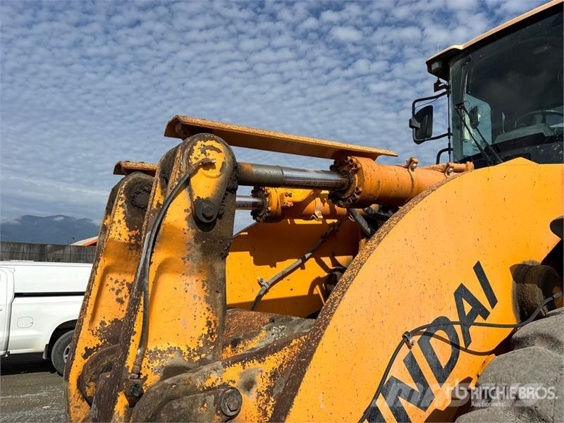 Hyundai HL780-9 Wheel Loader Gumikerekes homlokrakodók
