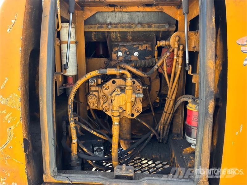 Hyundai Robex 130LC-3 Tracked Excavator Crawler excavators