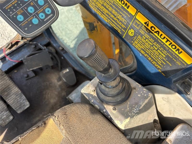 Hyundai Robex 130LC-3 Tracked Excavator Crawler excavators