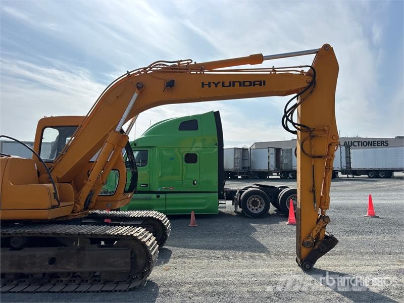 Hyundai Robex 130LC-3 Tracked Excavator Crawler excavators