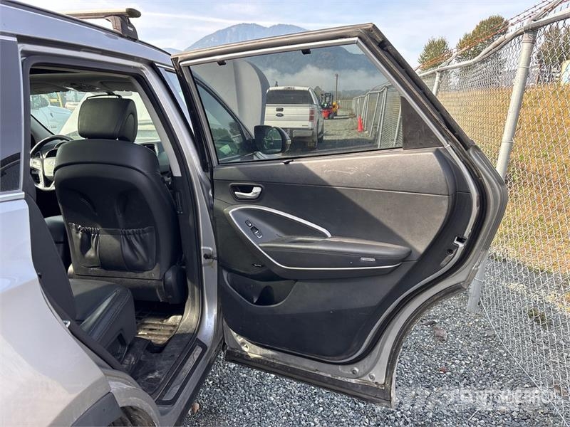 Hyundai Santa Fe XL AWD SUV Легковые автомобили