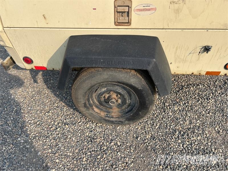 Ingersoll Rand P185WJD Mobile Air Compressor (Inoperable) Compressors