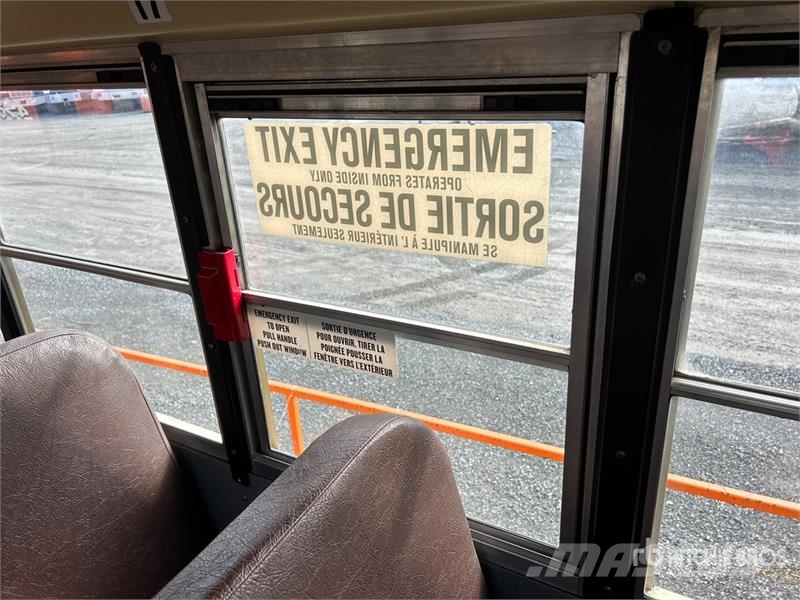 International 3000 Mini bus