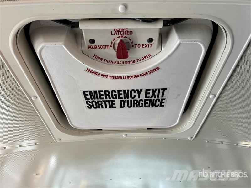 International 3000 Mini bus