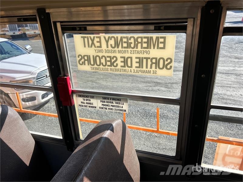 International 3000 Mini bus