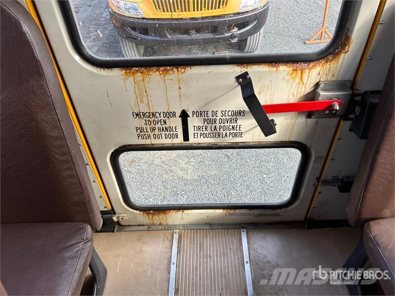 International 3000 Mini bus