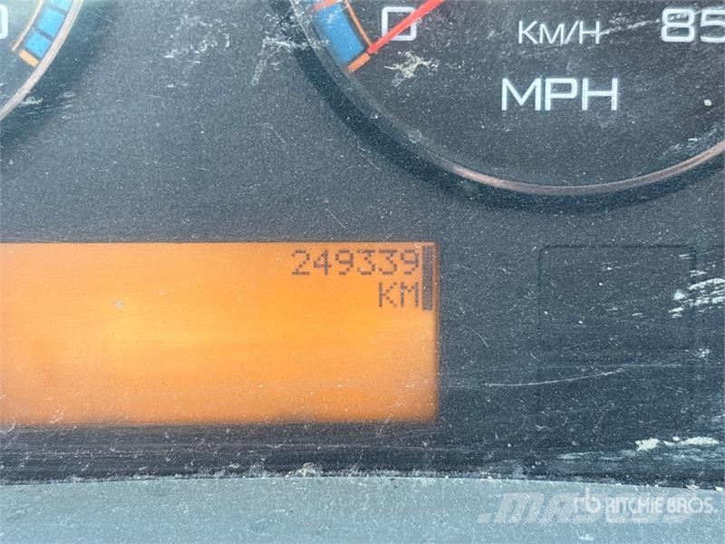 International 4300 水罐车