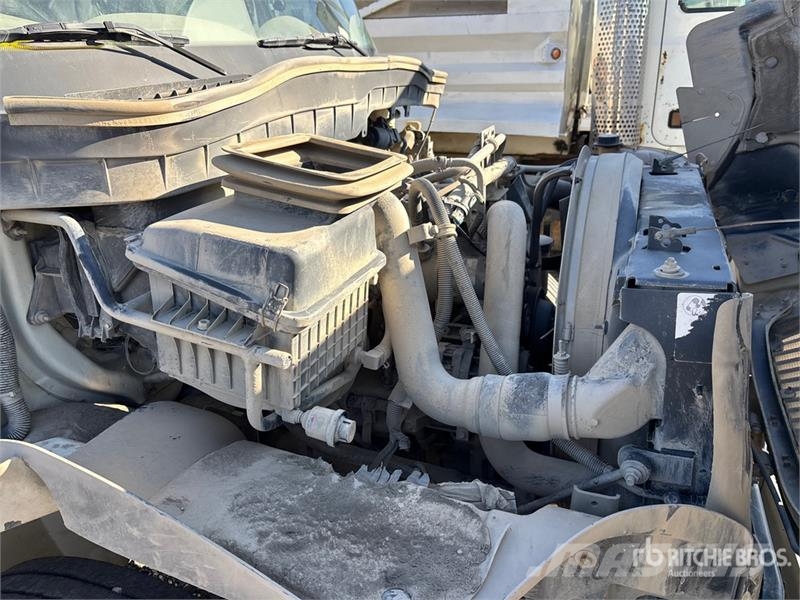 International 4300 水罐车