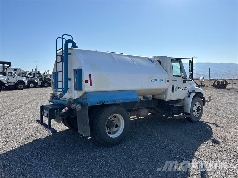 International 4300 水罐车