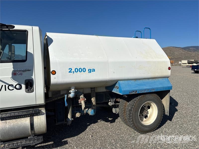 International 4300 水罐车