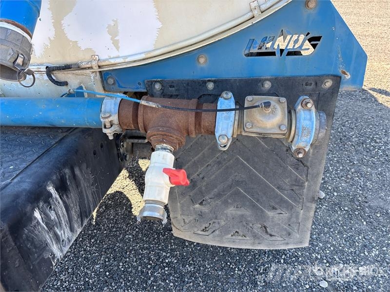 International 4300 水罐车
