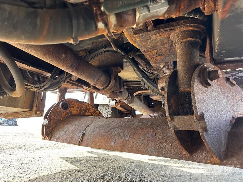International 4400 Комбинированные дорожные машины