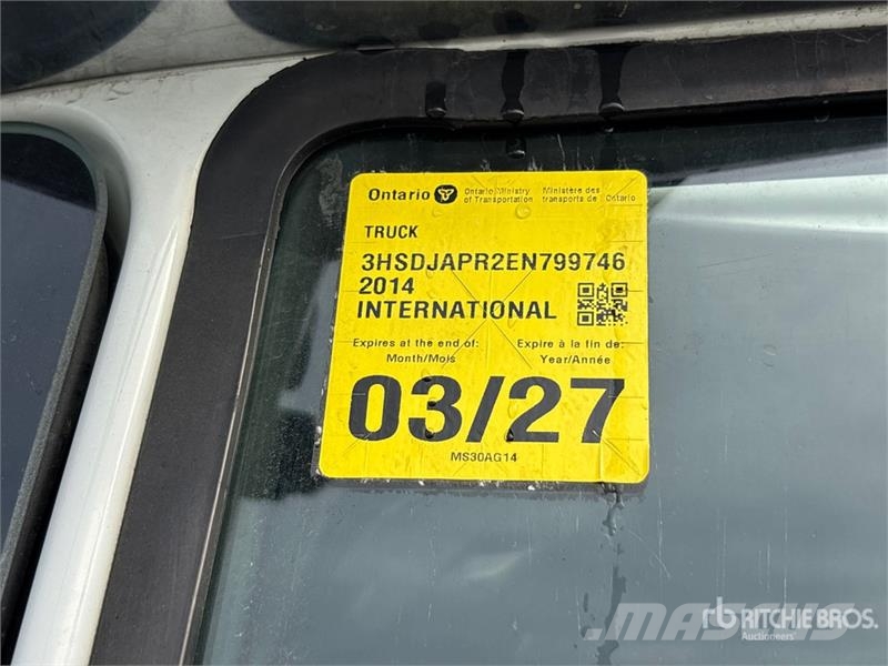 International 6x4 T/A Sleeper Truck Tractor Nyergesvontatók