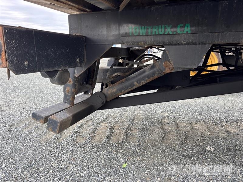 International 7400 Pagalbos kelyje automobiliai