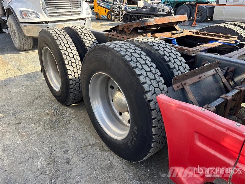 International 9200 Autotractoare