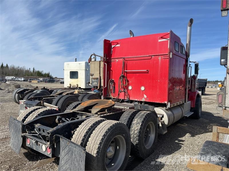 International 9900i 6x4 T/A Sleeper Truck Tractor (Inoperable) Vlačilci