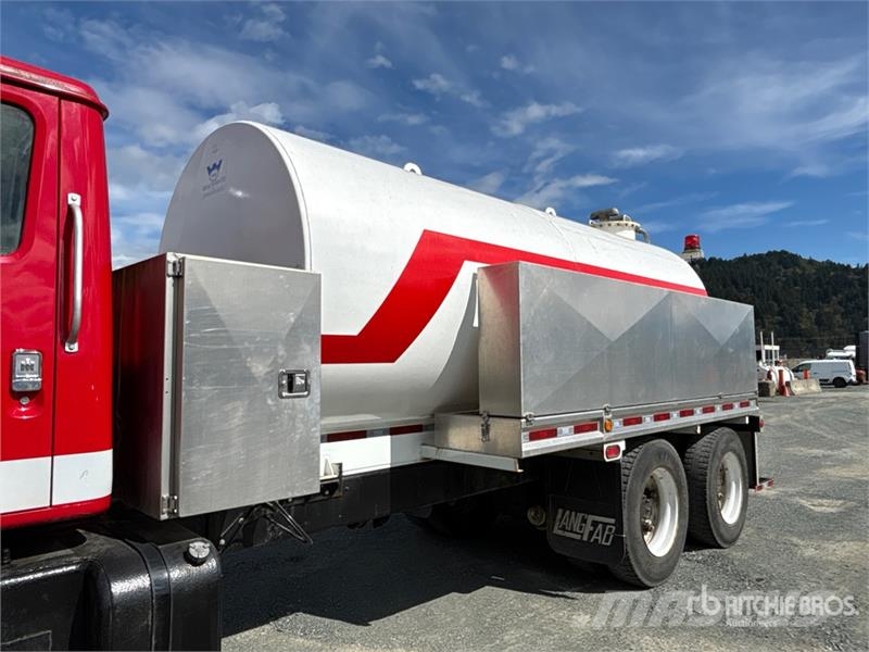International F-2674 15457 L 6x4 Tanker Truck Tartályos teherautók