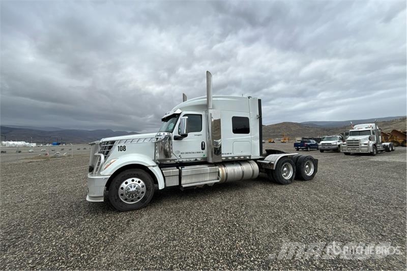 International Lone Star 6x4 T/A Sleeper Truck Tractor Trekkers