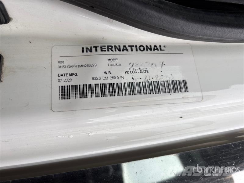 International Lone Star 6x4 T/A Sleeper Truck Tractor Trekkers
