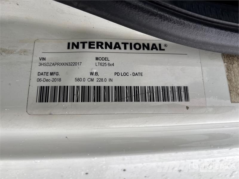 International LT625 Trekkers