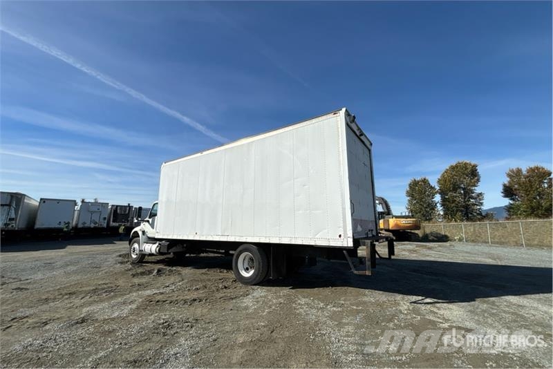 International MV607 4x2 Van Truck Fast kasse