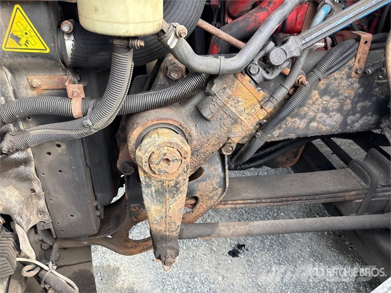 International Prostar+ 122 6x4 T/A Sleeper Truck Tractor Naudoti vilkikai