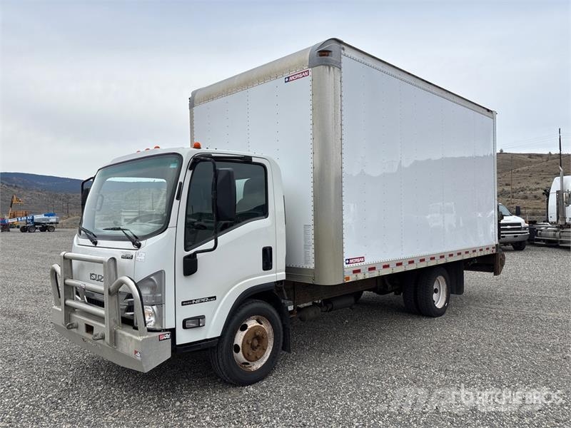 Isuzu NPR Camiões de caixa fechada