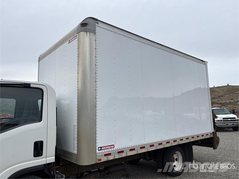 Isuzu NPR Camiões de caixa fechada