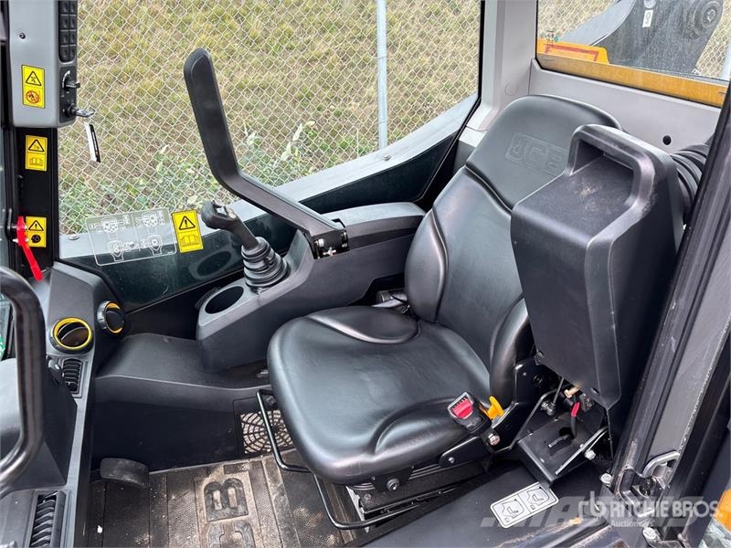 JCB 215T Two-Speed Compact Track Loader (Unused) Kompaktrakodók