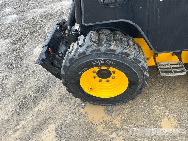 JCB 260 T4 Skid Steer Loader Skid steer mini nakladalci